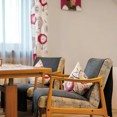 Guest house Haus Buehrer 4*