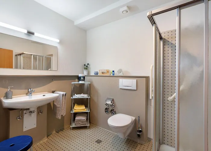 게스트하우스 Haus Buehrer 4*